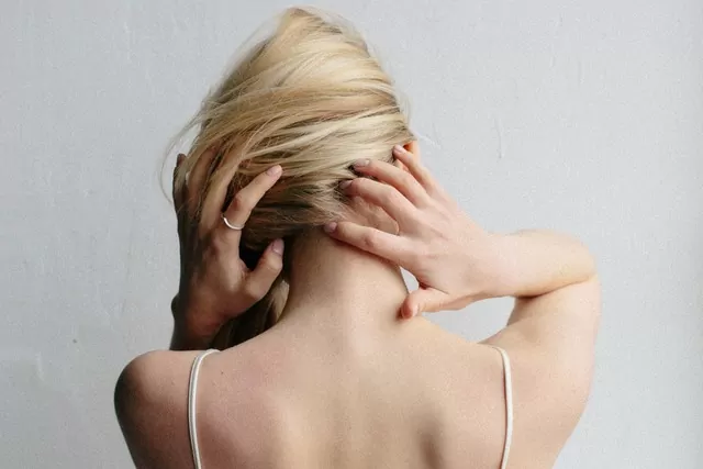 Головокружение и боли в шее – причины и способы устранения